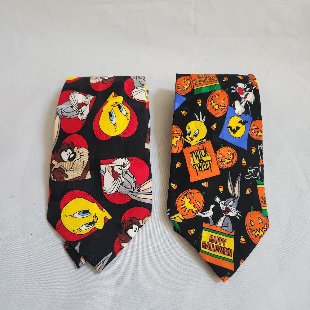 Vintage Looney Tunes Halloween & Valentine's Day Mania Neck Ties